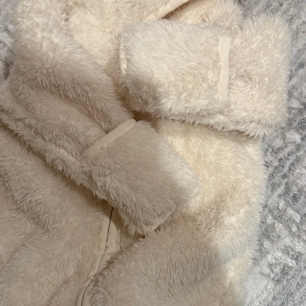 Baby GAP Cream Fleece Baby Footie